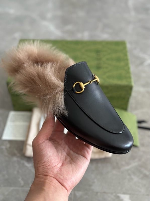 Мюли кожаные на меху фото 5