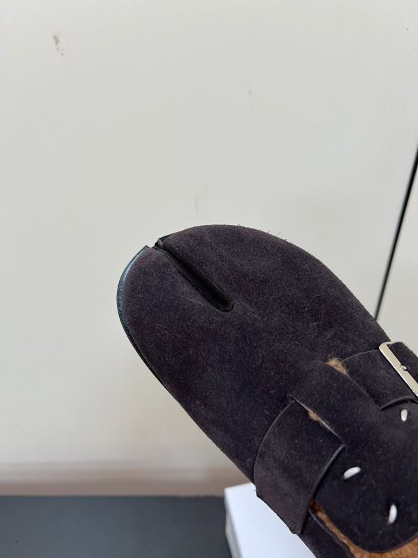 Мюли кожаные на меху фото 6