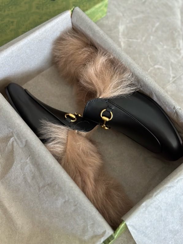 Мюли кожаные на меху фото 6