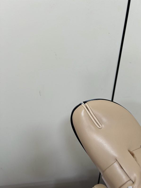 Мюли кожаные на меху фото 7