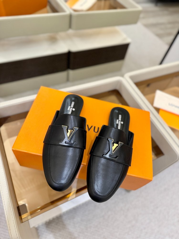 Мюли leather on flat soled from close a metal logo фото 5