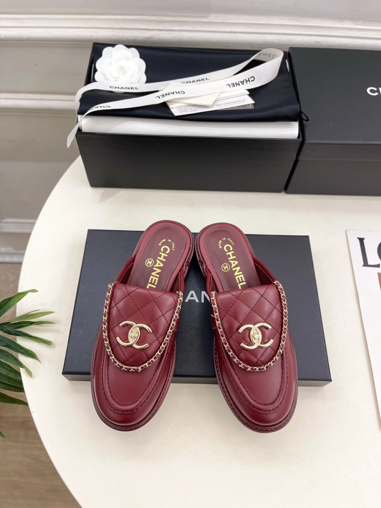 Мюли leather from buckle and double chain