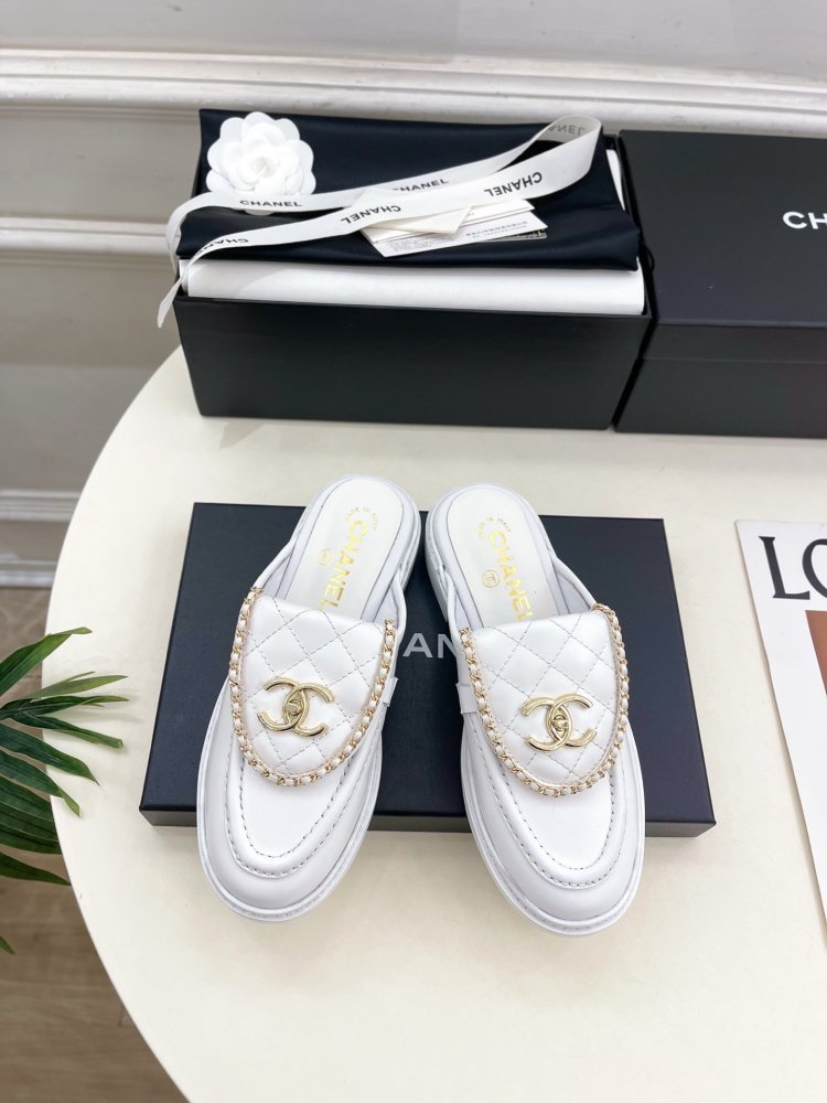 Мюли leather from buckle and double chain