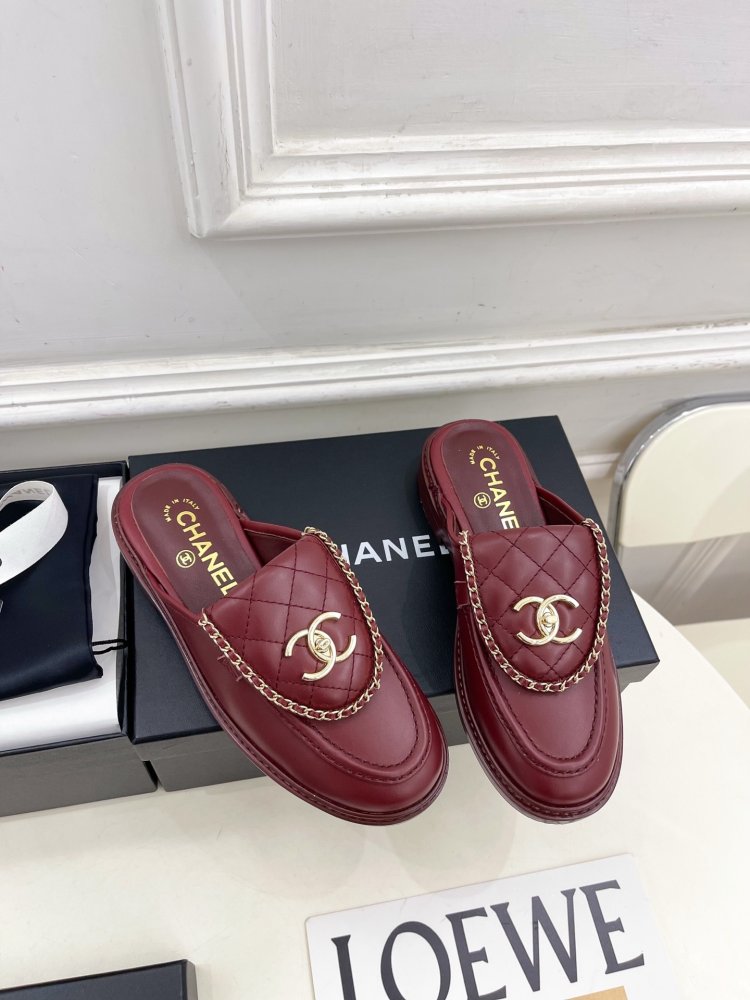 Мюли leather from buckle and double chain фото 2