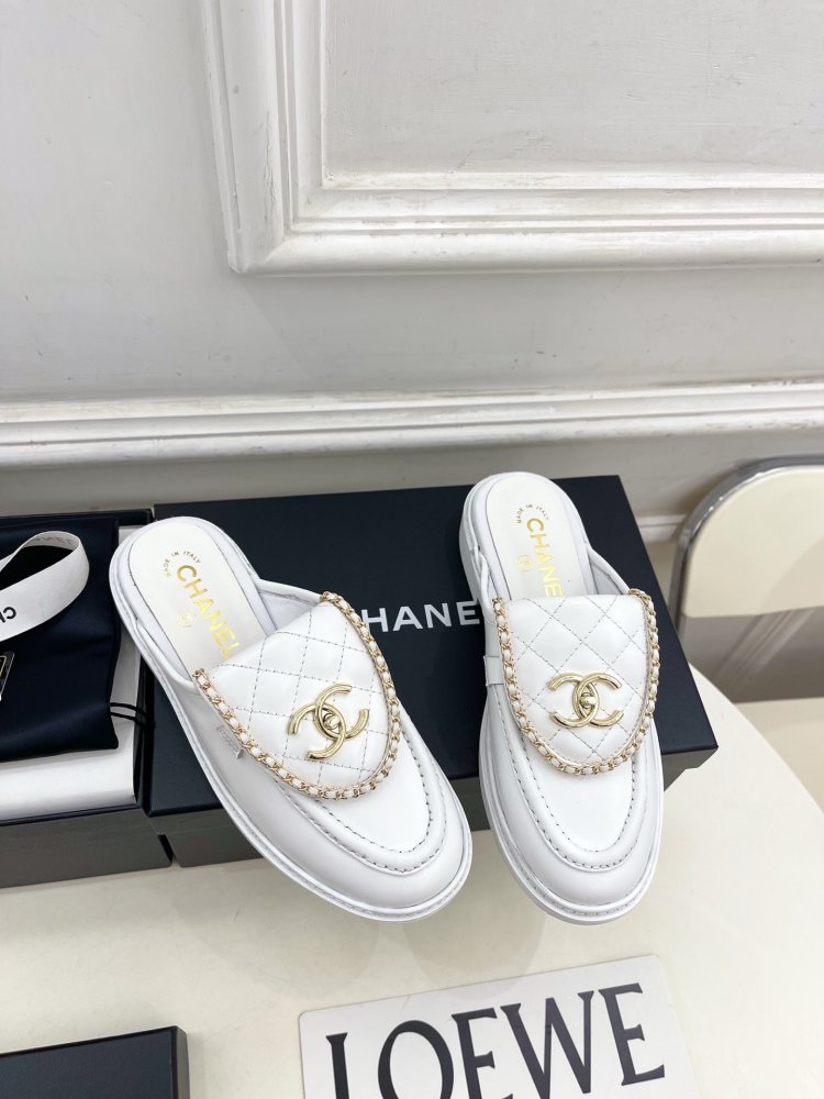 Мюли leather from buckle and double chain фото 2