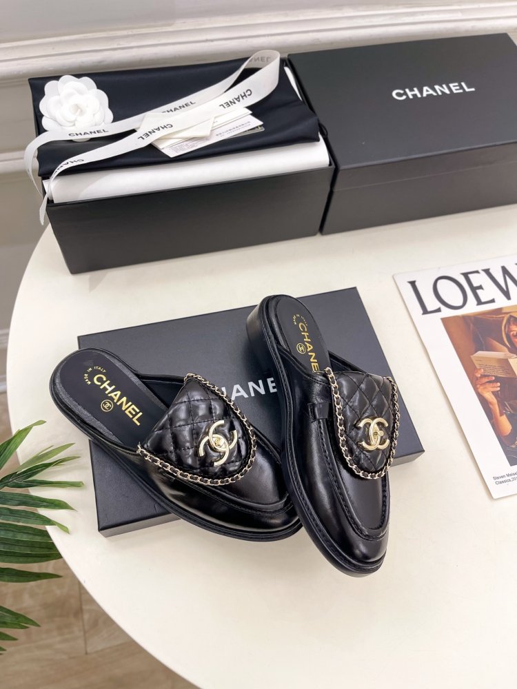 Мюли leather from buckle and double chain фото 2