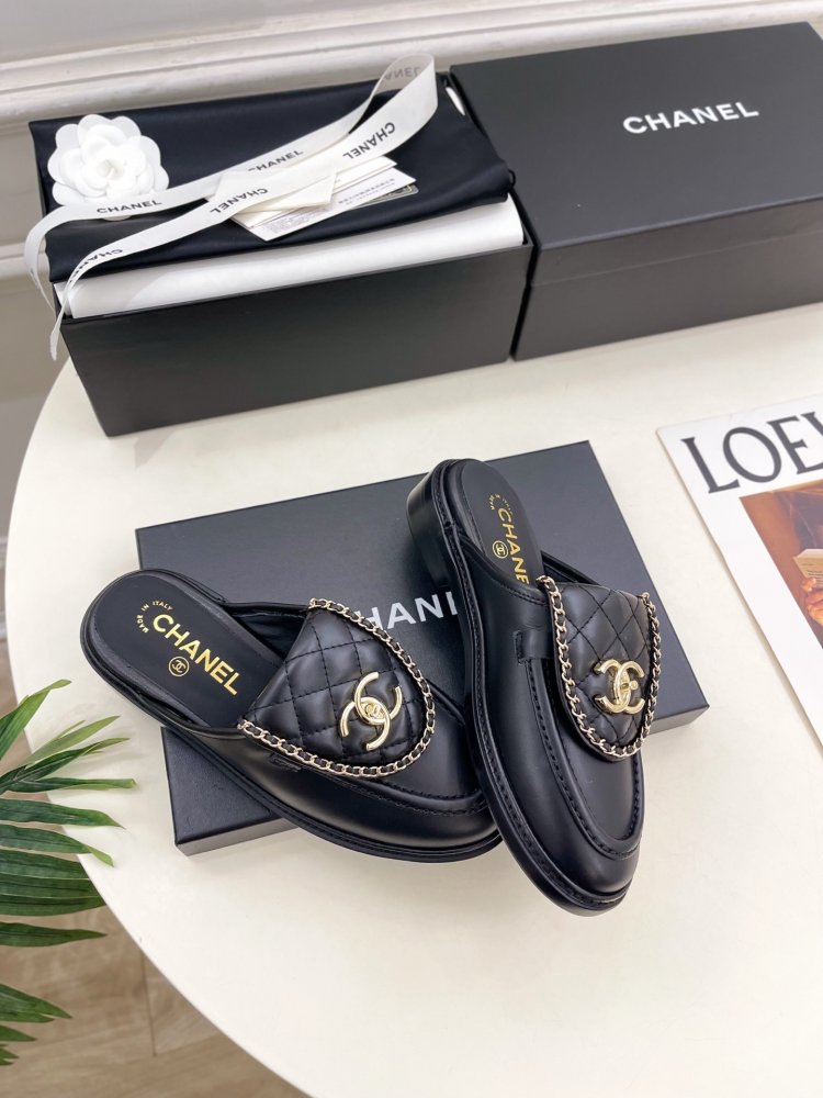 Мюли leather from buckle and double chain фото 4