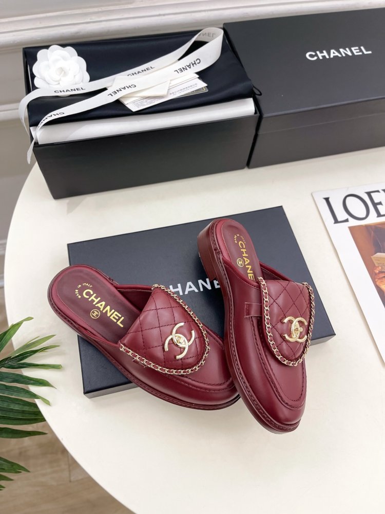 Мюли leather from buckle and double chain фото 4