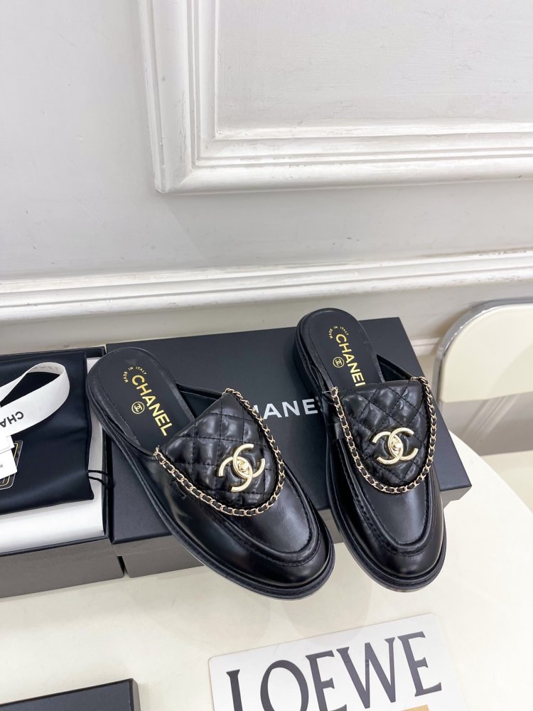 Мюли leather from buckle and double chain фото 4