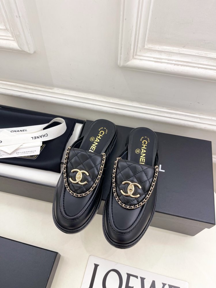 Мюли leather from buckle and double chain фото 5