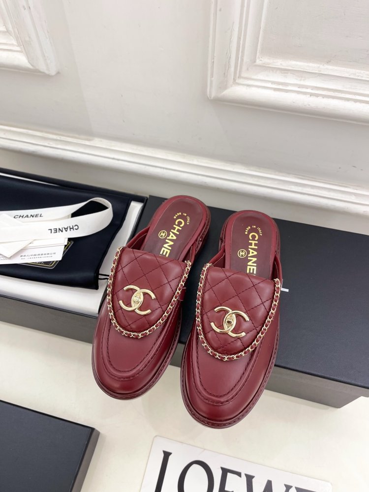 Мюли leather from buckle and double chain фото 5