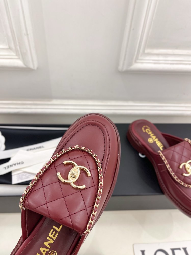 Мюли leather from buckle and double chain фото 6