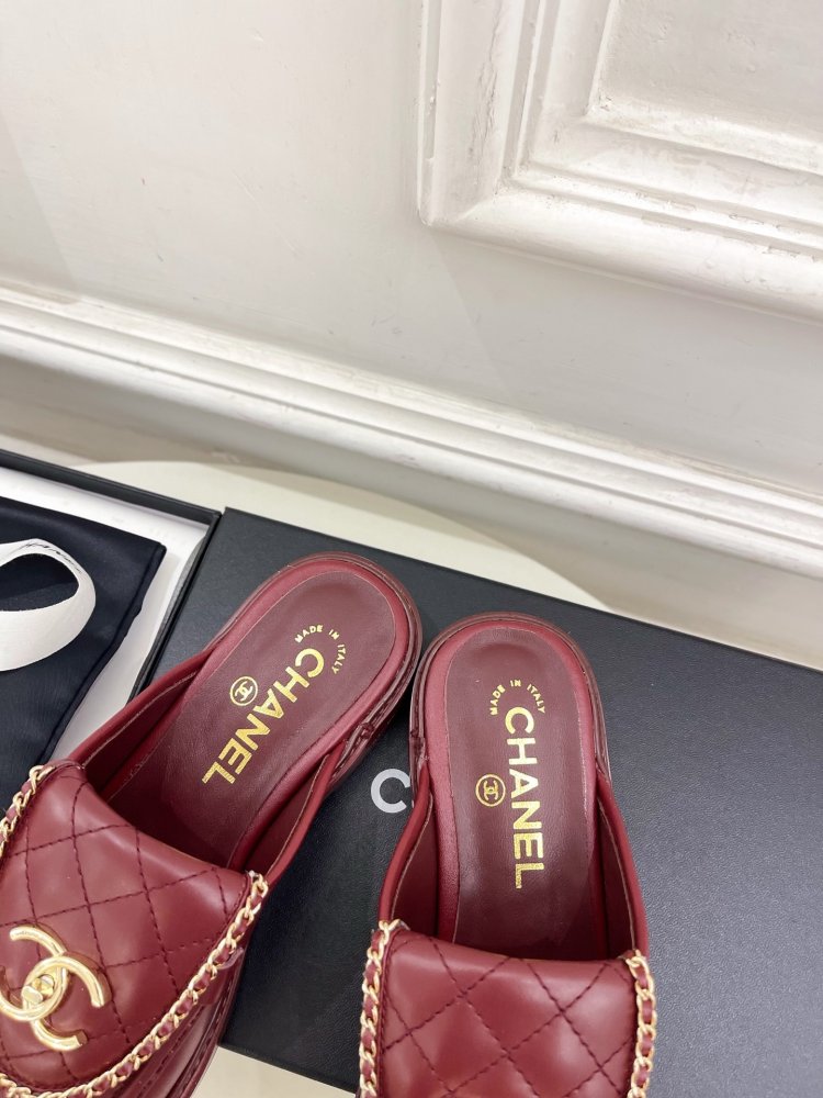 Мюли leather from buckle and double chain фото 7