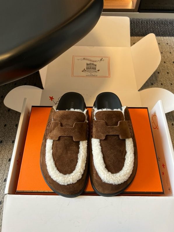 Мюли шкіряні жіночі на хутрі