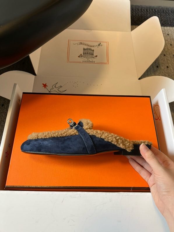 Мюли шкіряні жіночі на хутрі фото 3