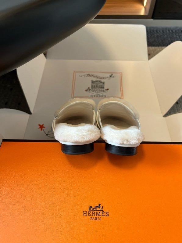 Мюли шкіряні жіночі на хутрі фото 4