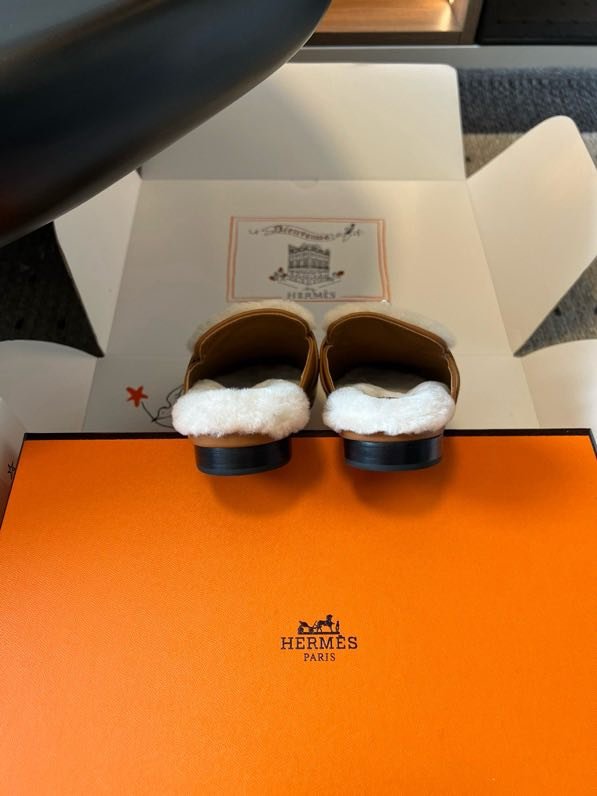 Мюли шкіряні жіночі на хутрі фото 9