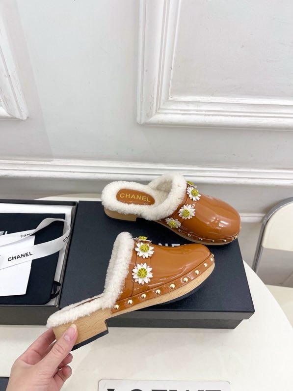 Мюли кожаные женские