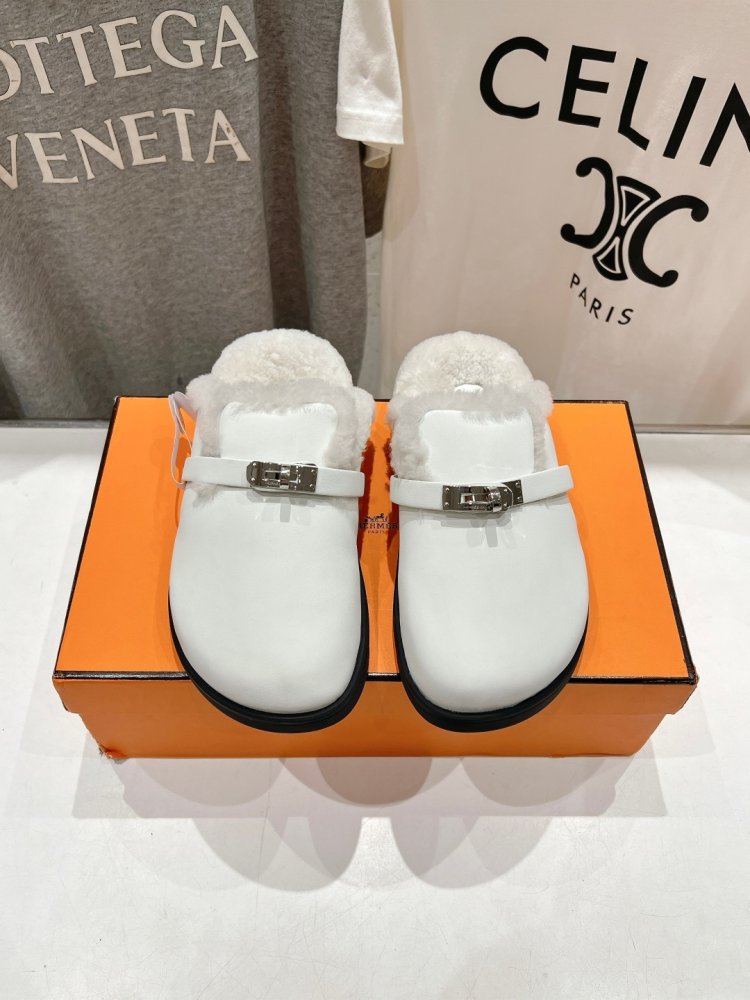 Мюли on fur women's