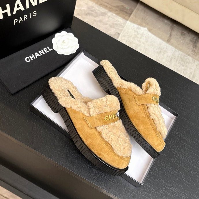 Мюли на хутрі жіночі фото 9