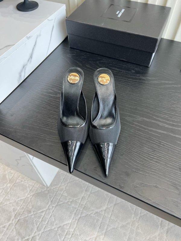 Мюли from sharp the toe on heel