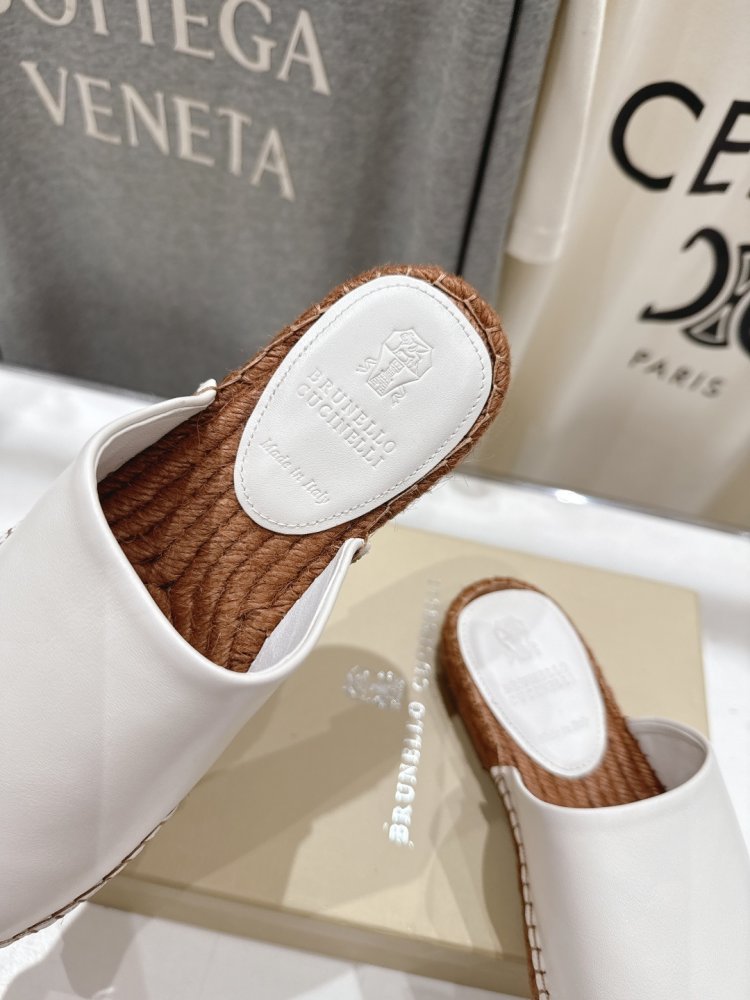 Мюли женские фото 6