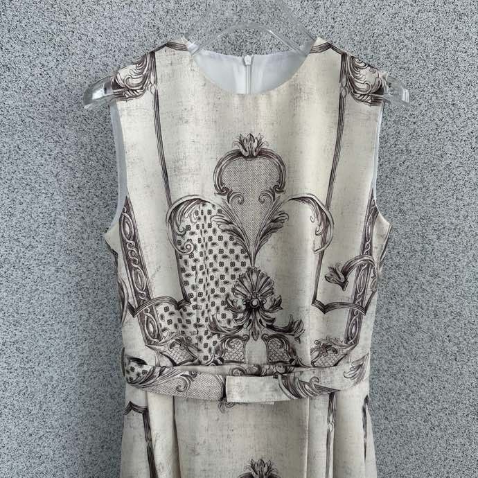 Модное классическое платье без рукавов фото 7