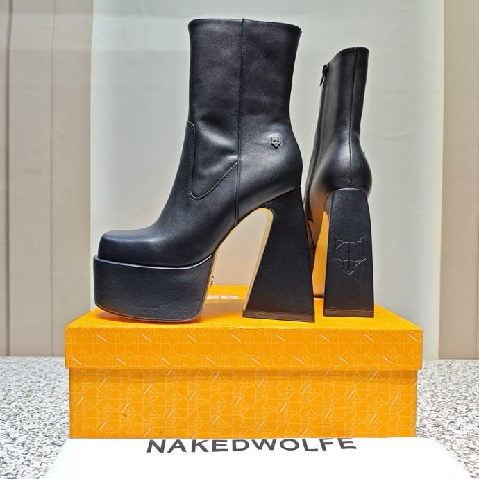 Fashionable Ankle boots on high heel