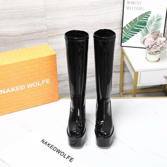 Fashionable Ankle boots on high heel фото 9