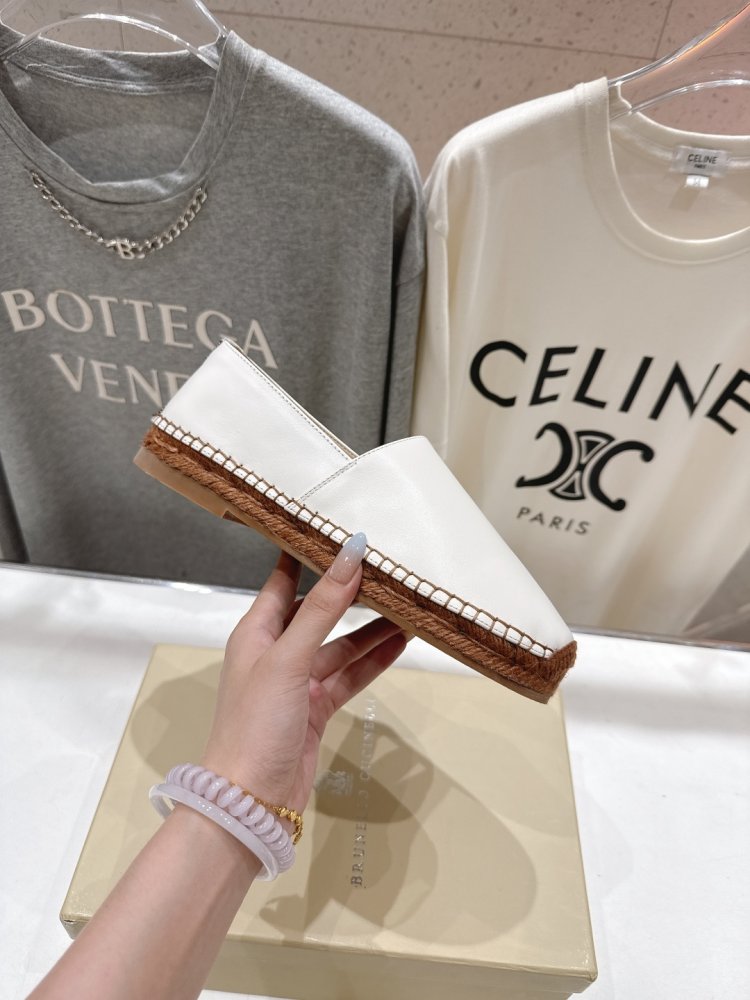 Мокасины женские фото 5