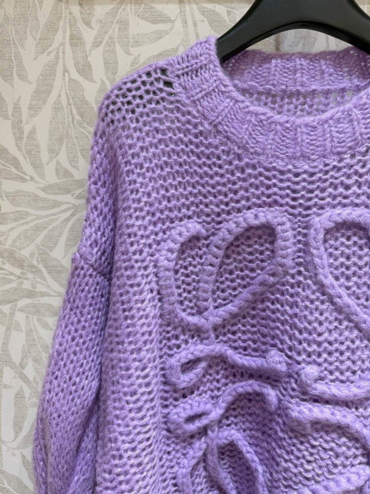 Мохеровый свитер женский фото 3