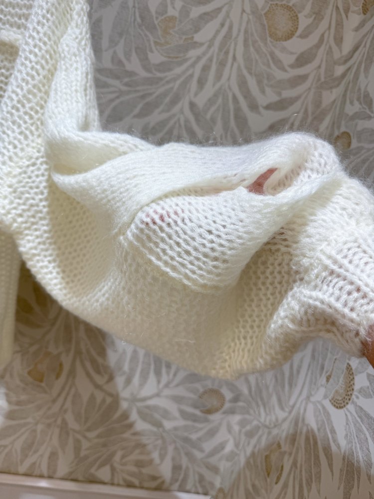 Мохеровый свитер женский фото 5