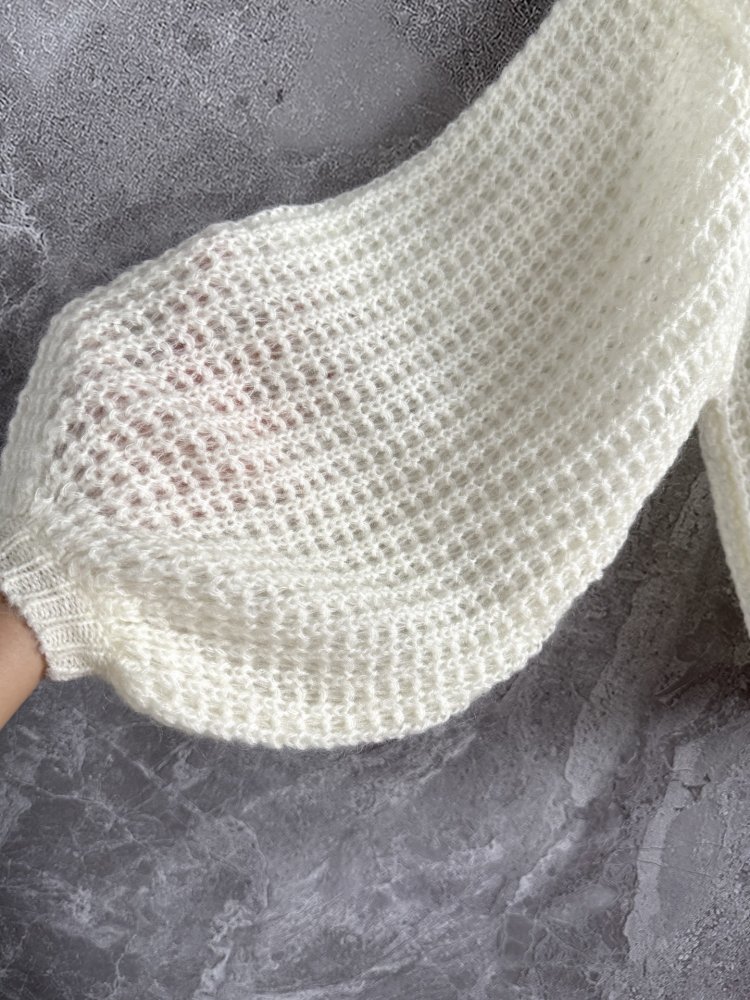 Мохеровый свитер женский фото 6