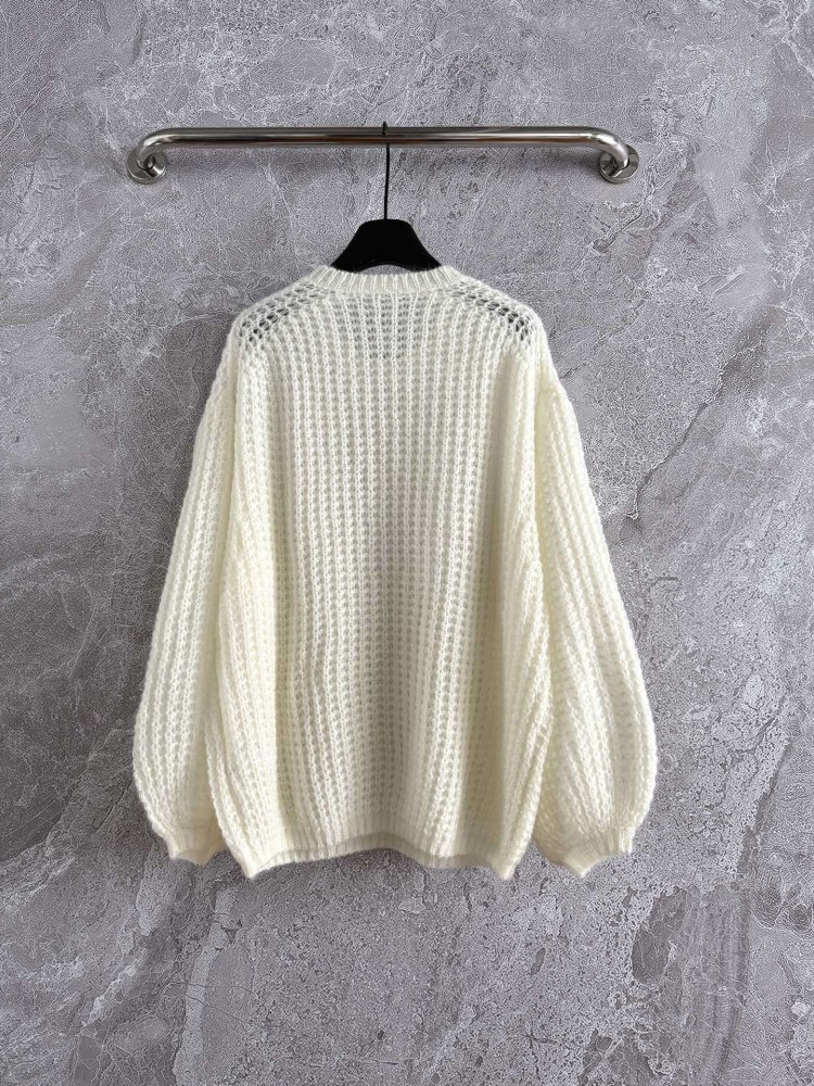 Мохеровый свитер женский фото 9