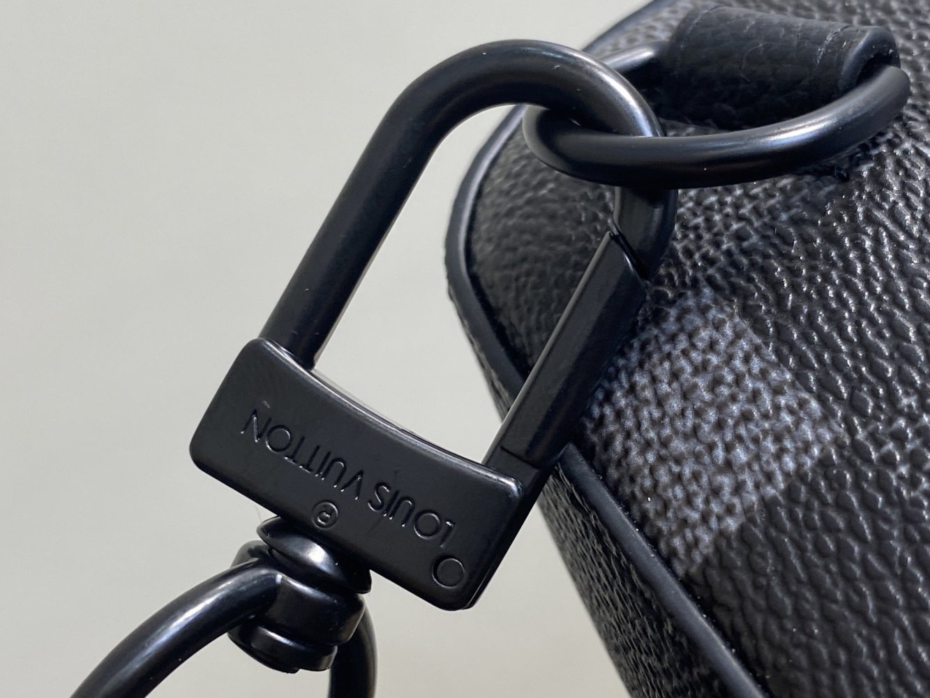 Мужская нагрудная сумка Sling Avenue M14953 Black фото 9