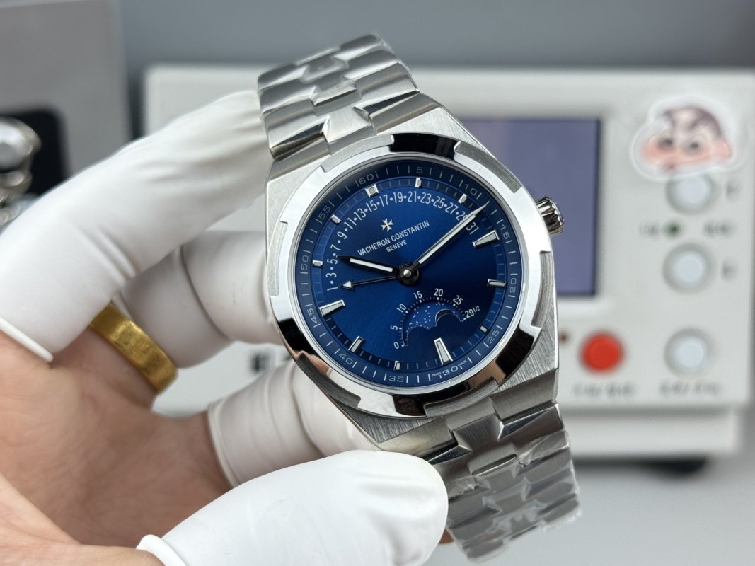 Men's clock 41 mm Vacheron Constantin Overseas from retrograde calendar and индикацией phase moon