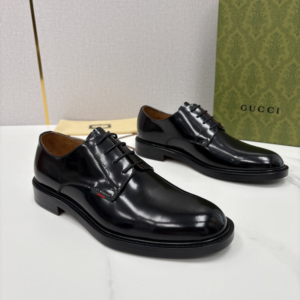 Мужские классические туфли