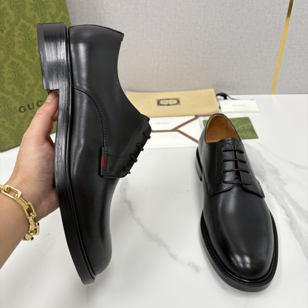 Чоловічі класичні туфлі фото 5