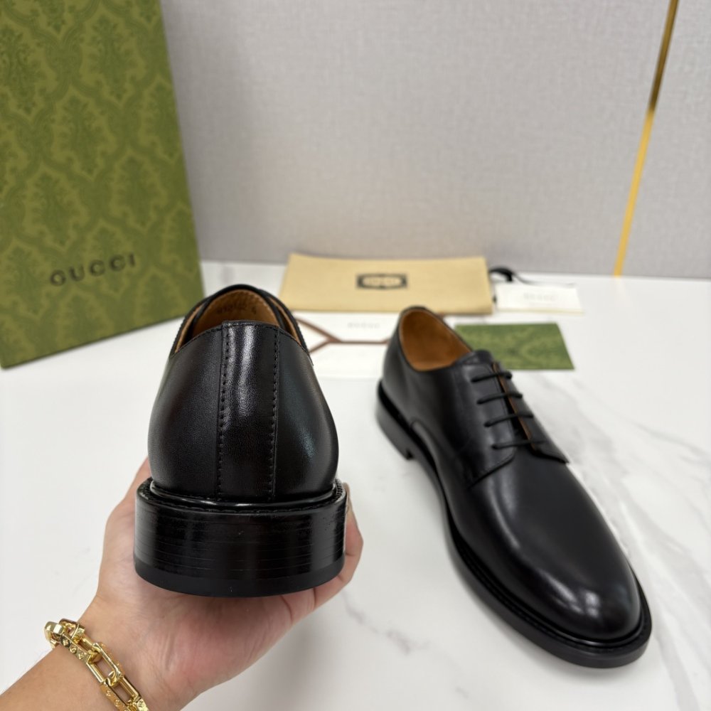 Чоловічі класичні туфлі фото 8