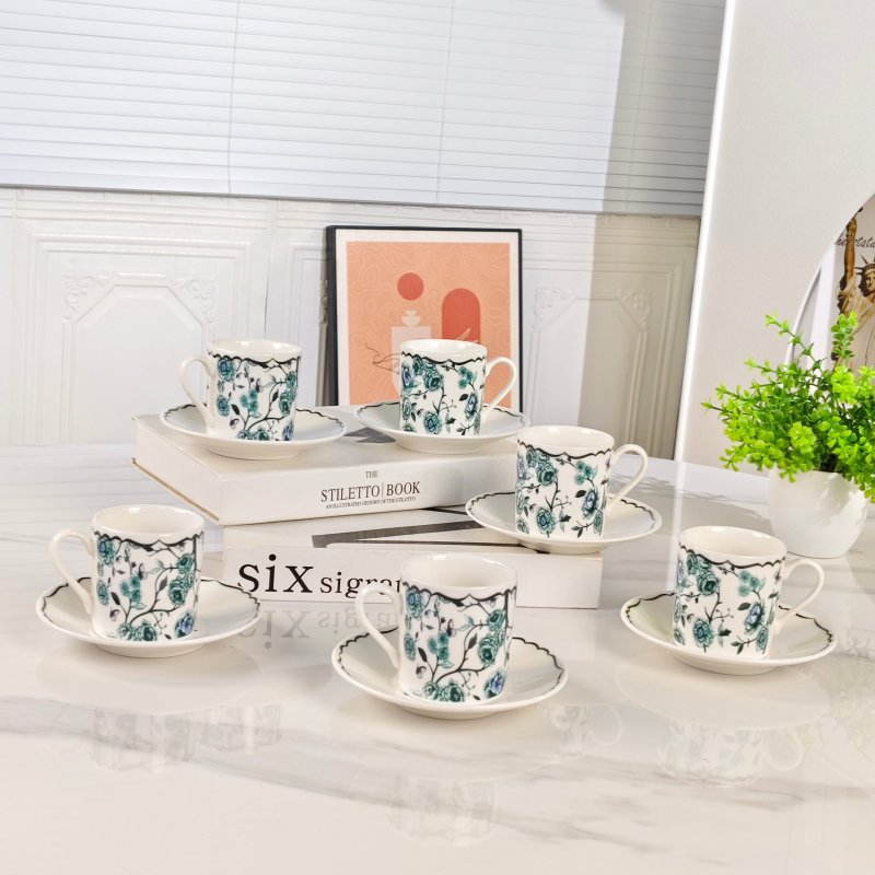 Набор из шести чашек и шести блюдец фото 4