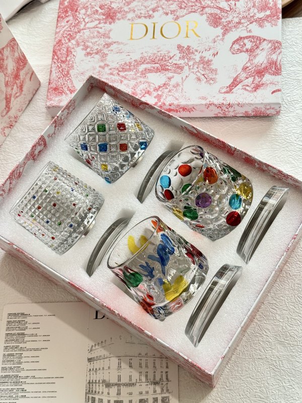 Набор хрустальных бокалов