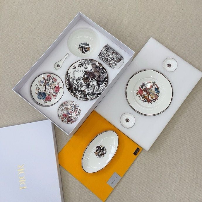 Набор посуды Dior Maison из костаного фарфора, 41 предмет фото 8