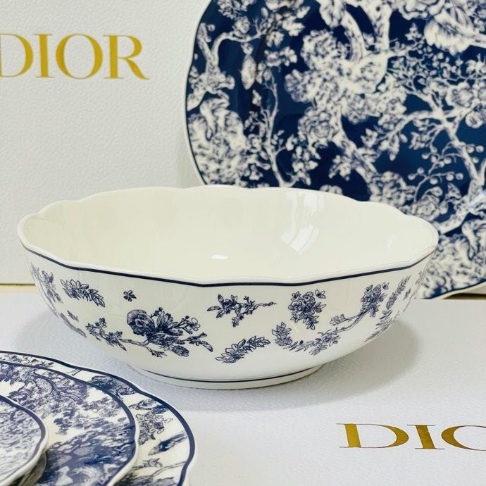 Набор посуды из костаного фарфора, 41 предмет фото 9