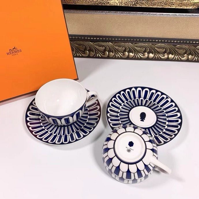 Набор посуды из костяного фарфора фото 7