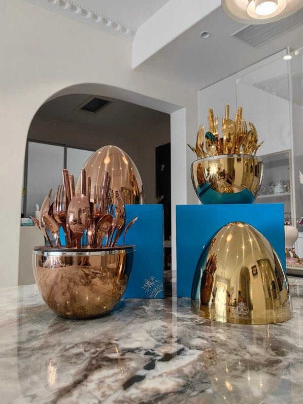 Набор столовых приборов Christofle Quinting Edition яйцо в розовом золоте фото 7