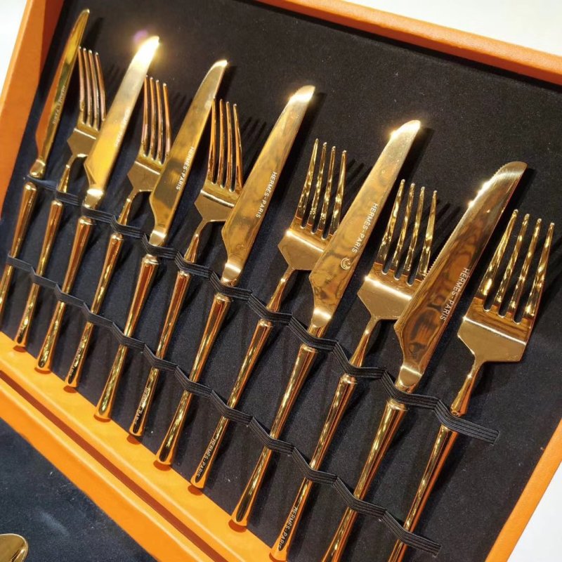 Набор столовых приборов из 24 предметов фото 2