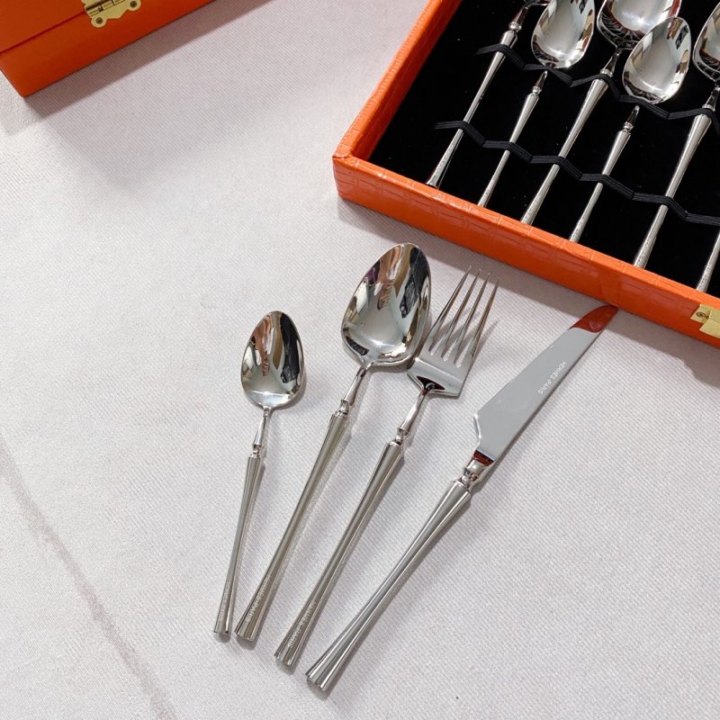 Набор столовых приборов из 24 предметов фото 4