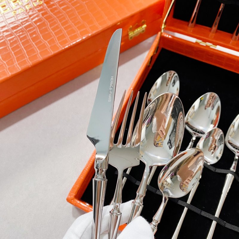 Набор столовых приборов из 24 предметов фото 6