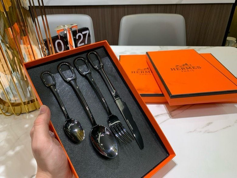 Набор столовых приборов