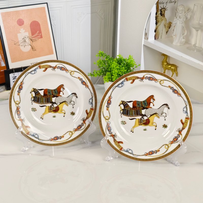 Набор тарелок из костяного фарфора фото 4